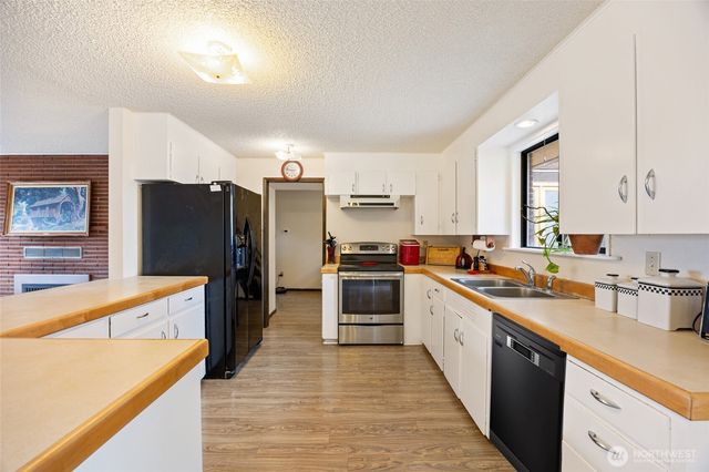 4537 Dunn Street NE, Moses Lake, WA 98837