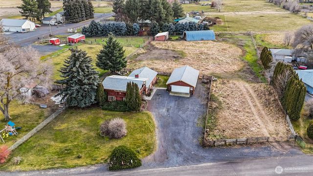4537 Dunn Street NE, Moses Lake, WA 98837