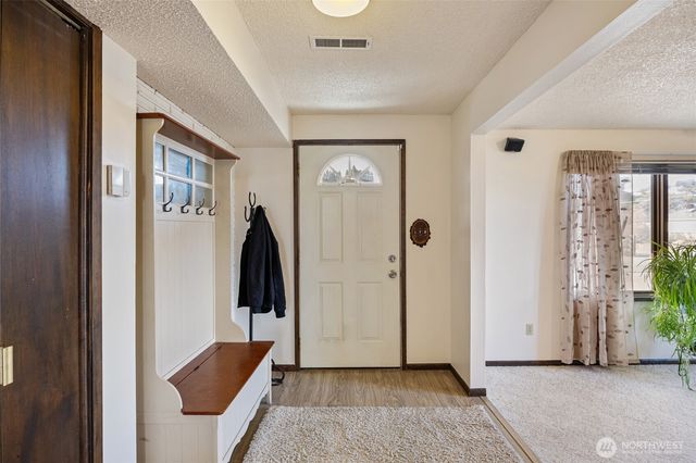 4537 Dunn Street NE, Moses Lake, WA 98837