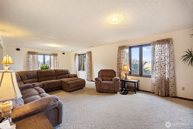 4537 Dunn Street NE, Moses Lake, WA 98837