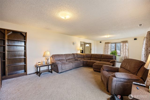 4537 Dunn Street NE, Moses Lake, WA 98837