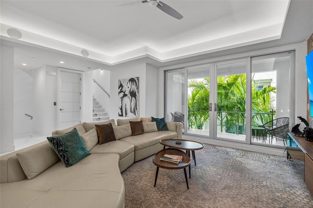 244 Garden Court 244, Lauderdale By The Sea, FL 33308