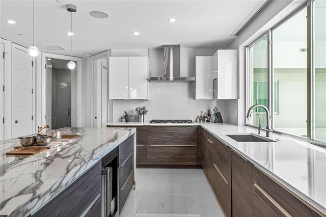 244 Garden Court 244, Lauderdale By The Sea, FL 33308