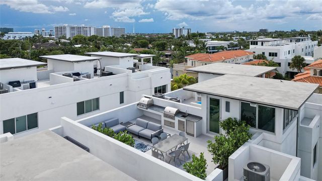244 Garden Court 244, Lauderdale By The Sea, FL 33308