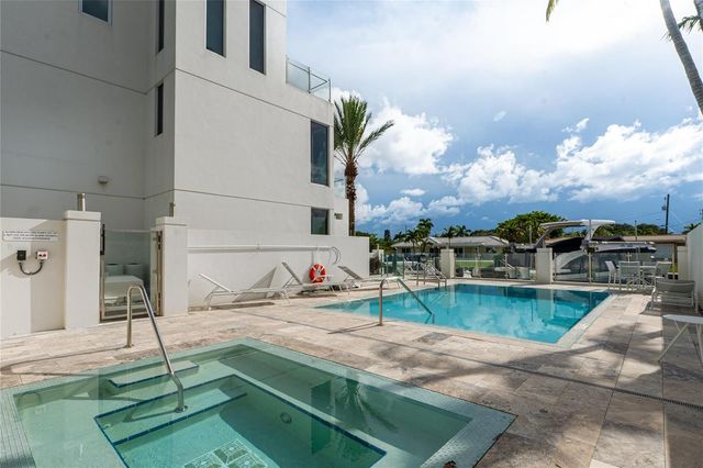 244 Garden Court 244, Lauderdale By The Sea, FL 33308