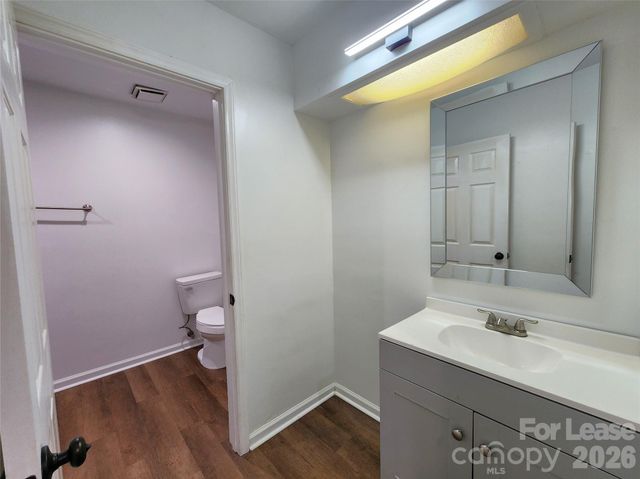 5721 Dockside Drive, Charlotte, NC 28227