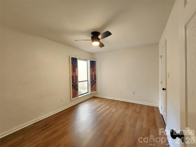 5721 Dockside Drive, Charlotte, NC 28227