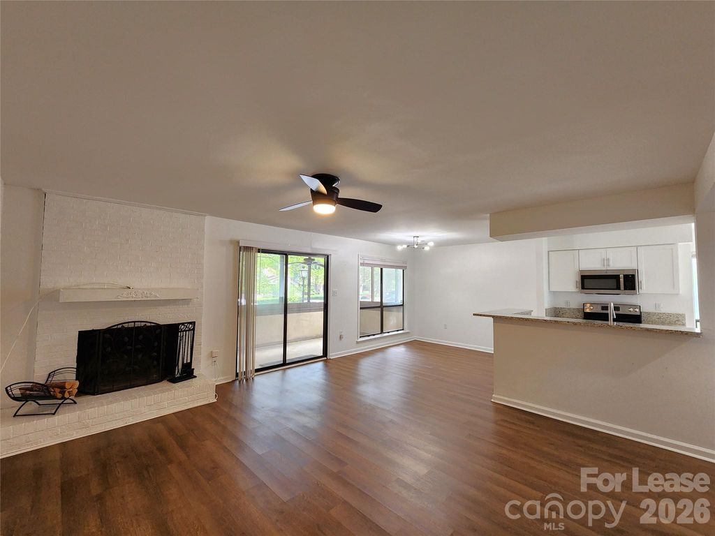 5721 Dockside Drive, Charlotte, NC 28227