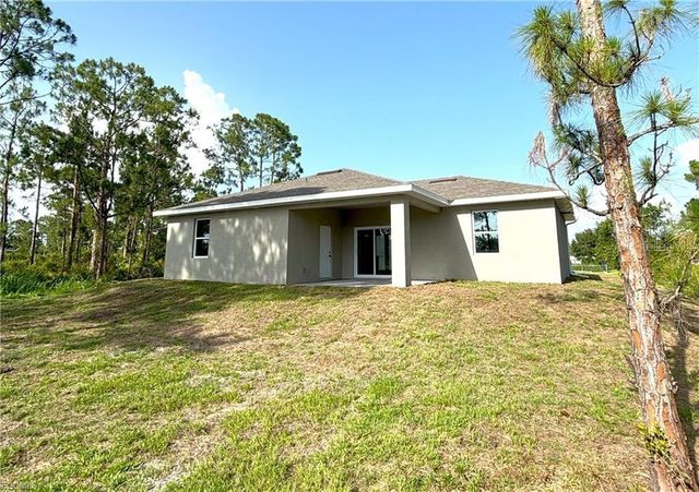 842 GIORGIO AVENUE S, Lehigh Acres, FL 33974