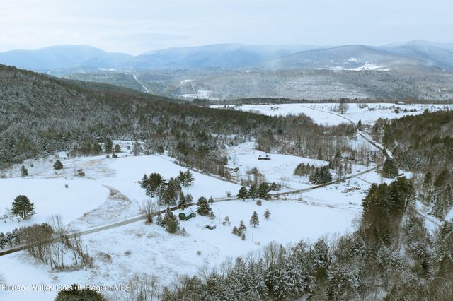 4778 Washington Street, Prattsville, NY 12468