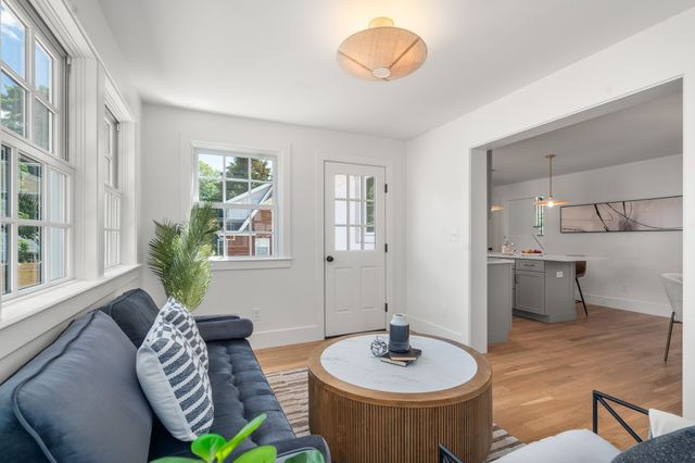 26 N Gateway, Winchester, MA 01890