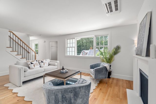 26 N Gateway, Winchester, MA 01890