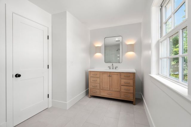 26 N Gateway, Winchester, MA 01890