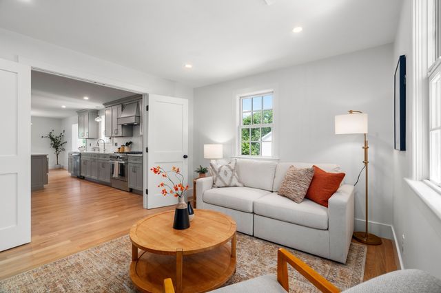 26 N Gateway, Winchester, MA 01890