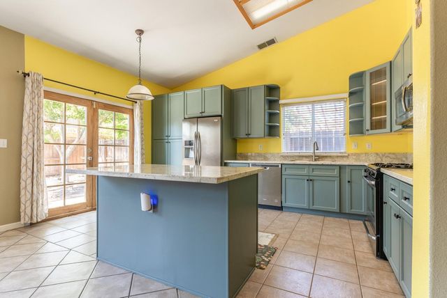 5304 Countrybrook Ln, Salida, CA 95368