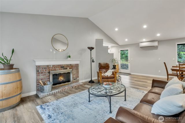 9408 370th Place SE, Snoqualmie, WA 98065