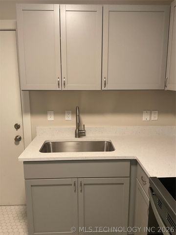 1351 E 6th Street, Tulsa, OK 74120