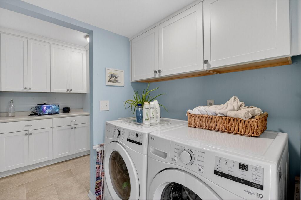 Image 35 of property listing at 1440 Oak Landing Road, Mount Pleasant, SC 29464