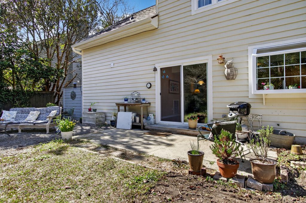 Image 40 of property listing at 1440 Oak Landing Road, Mount Pleasant, SC 29464