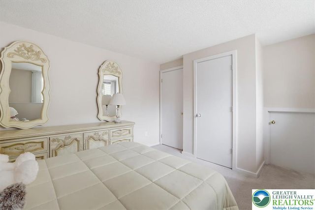 8495 Bumble Bee Way, Coolbaugh Twp, PA 18466