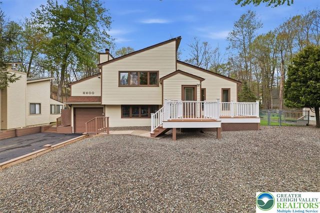 8495 Bumble Bee Way, Coolbaugh Twp, PA 18466