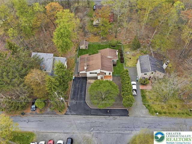 8495 Bumble Bee Way, Coolbaugh Twp, PA 18466