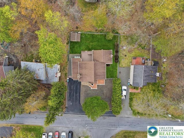 8495 Bumble Bee Way, Coolbaugh Twp, PA 18466