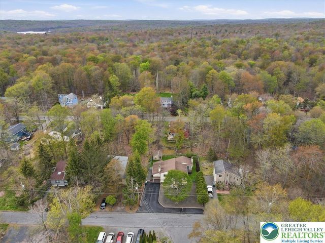8495 Bumble Bee Way, Coolbaugh Twp, PA 18466