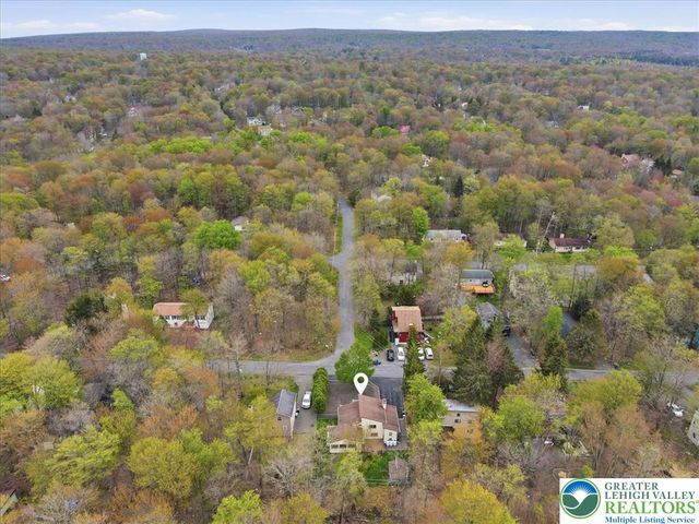 8495 Bumble Bee Way, Coolbaugh Twp, PA 18466