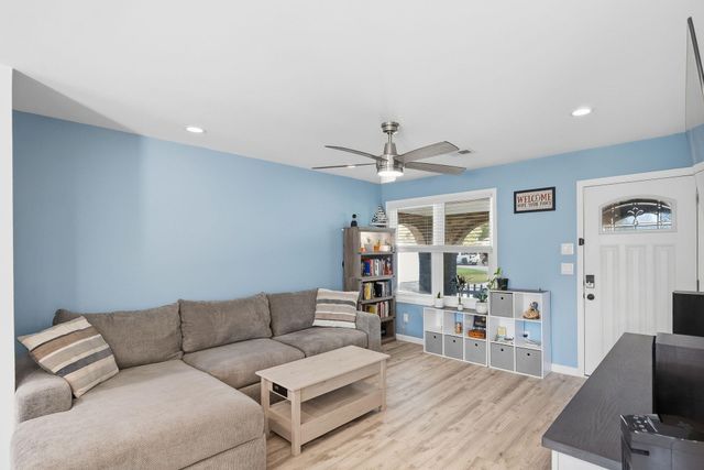103 E Gustave Court, Summerville, SC 29486