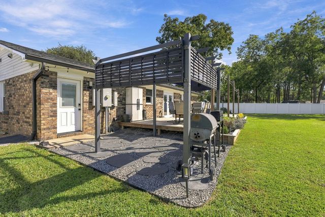 103 E Gustave Court, Summerville, SC 29486