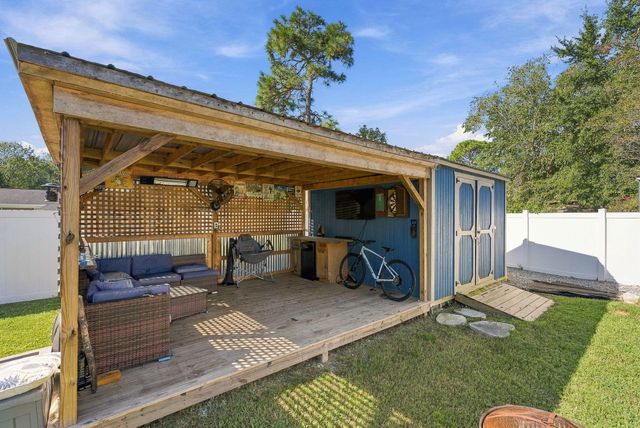 103 E Gustave Court, Summerville, SC 29486