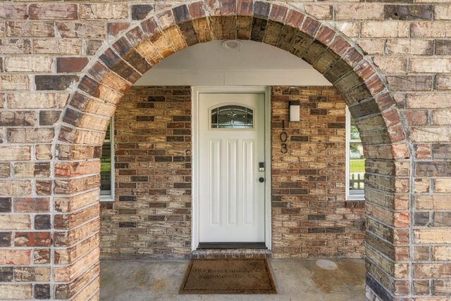 103 E Gustave Court, Summerville, SC 29486