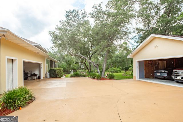 6223 Palmetto Way, Blackshear, GA 31516