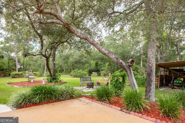 6223 Palmetto Way, Blackshear, GA 31516