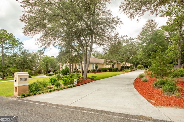 6223 Palmetto Way, Blackshear, GA 31516