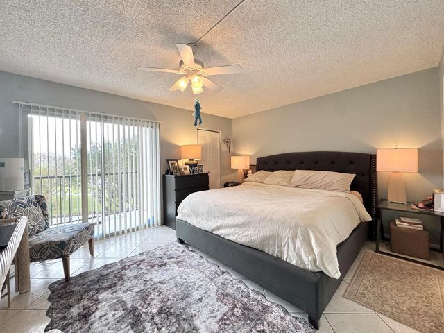 7006 Huntington Lane 306, Delray Beach, FL 33446