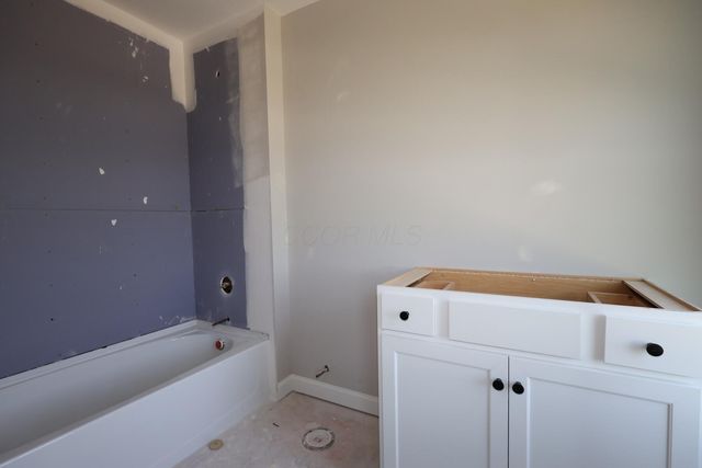 7266 Applewood Drive, Plain City, OH 43064