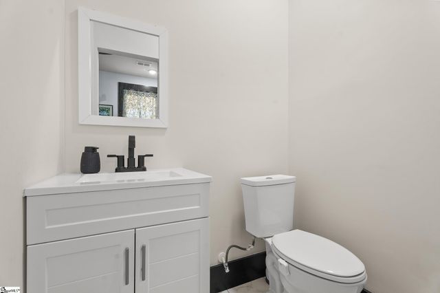 1512 Asbury Park Road, Anderson, SC 29625
