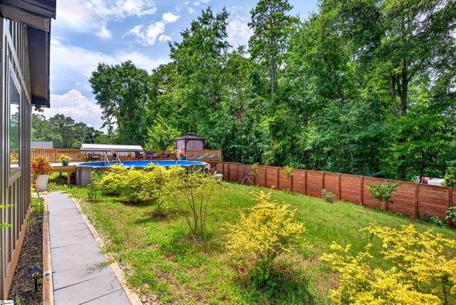 1512 Asbury Park Road, Anderson, SC 29625