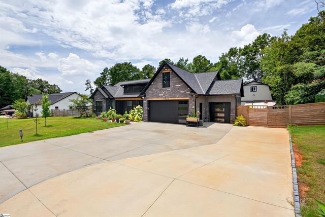 1512 Asbury Park Road, Anderson, SC 29625