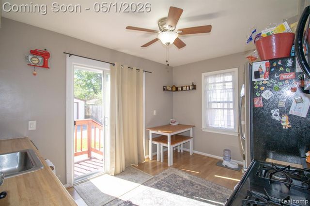 18455 Denby, Redford, MI 48240