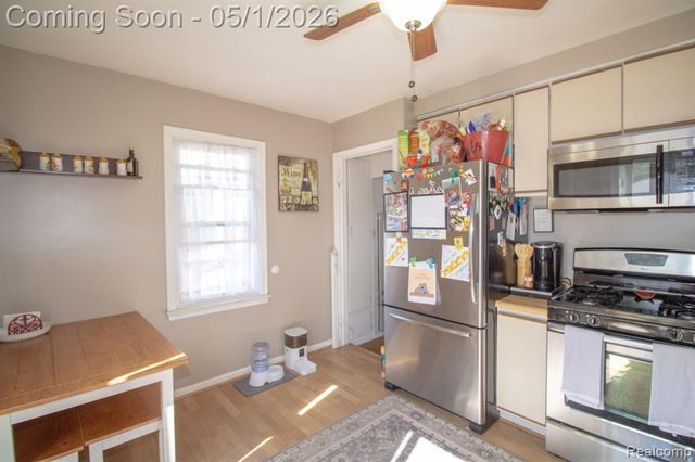 18455 Denby, Redford, MI 48240