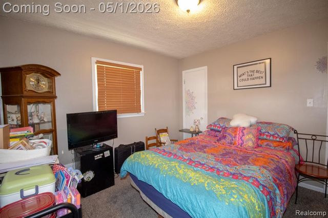 18455 Denby, Redford, MI 48240