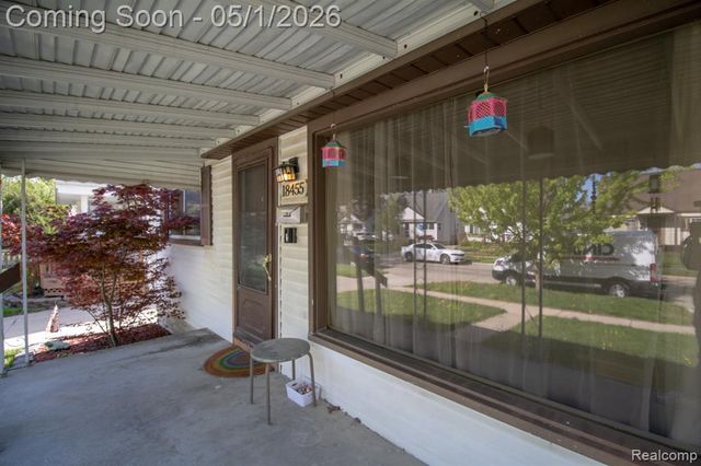 18455 Denby, Redford, MI 48240