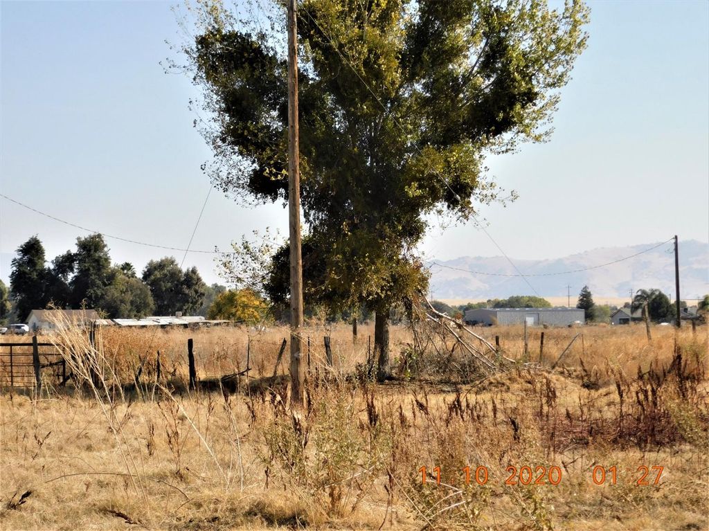 Image 2 of property listing at 4395 N Zediker Avenue, Sanger, CA 93657