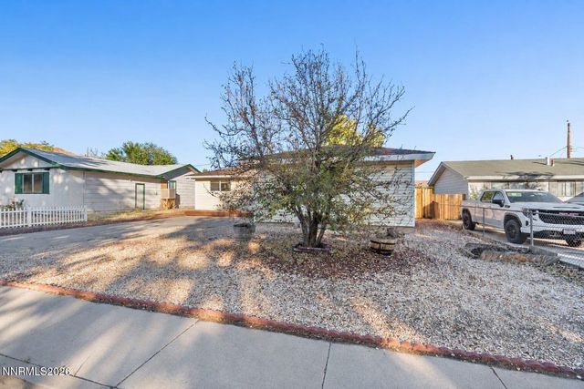3280 Probasco Way, Sparks, NV 89431