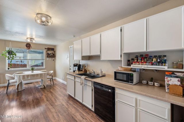 3280 Probasco Way, Sparks, NV 89431