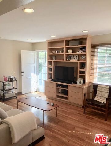 2329 Clark Avenue, Venice, CA 90291