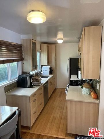 2329 Clark Avenue, Venice, CA 90291